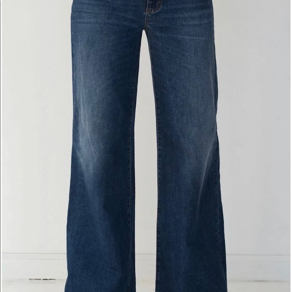 Original NEW Marcellamoda NYC
Model: Benita jeans
Size 6 / 30 - Picture 6 of 7